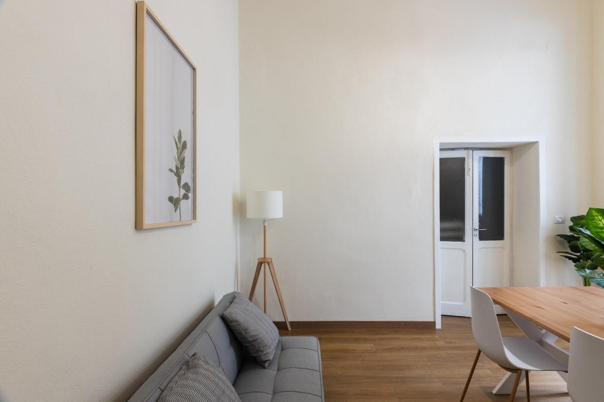 Cozy Historical Flat Napoli Apartment Bagian luar foto