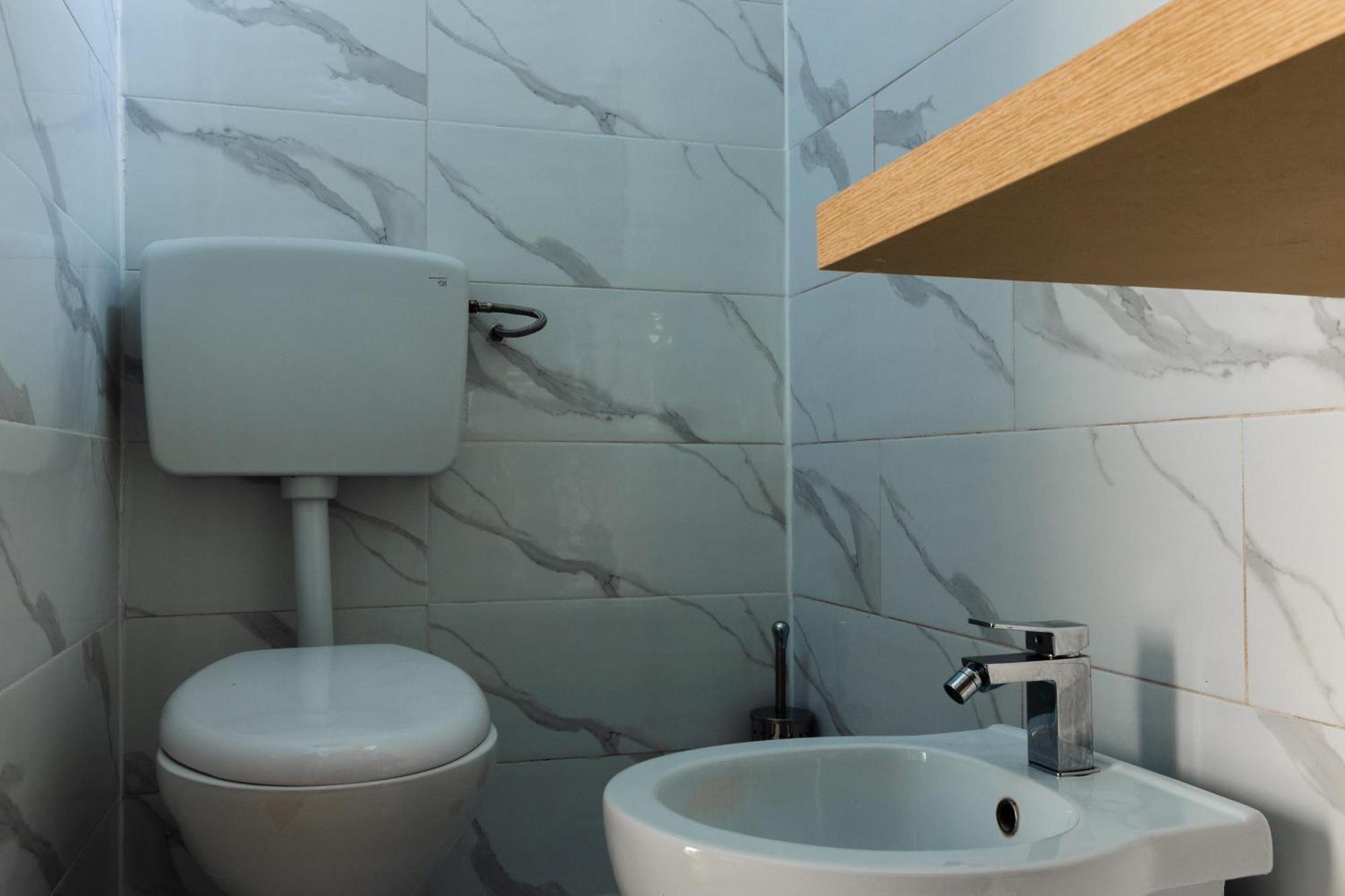 Cozy Historical Flat Napoli Apartment Bagian luar foto